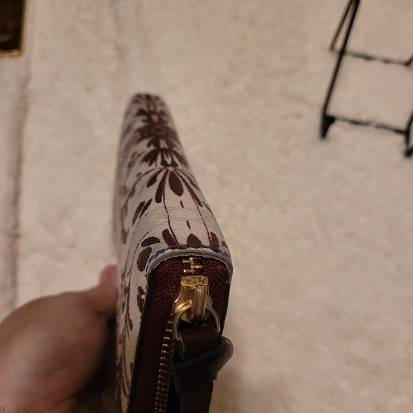 Tory Burch wallet - Picture 4 of 5